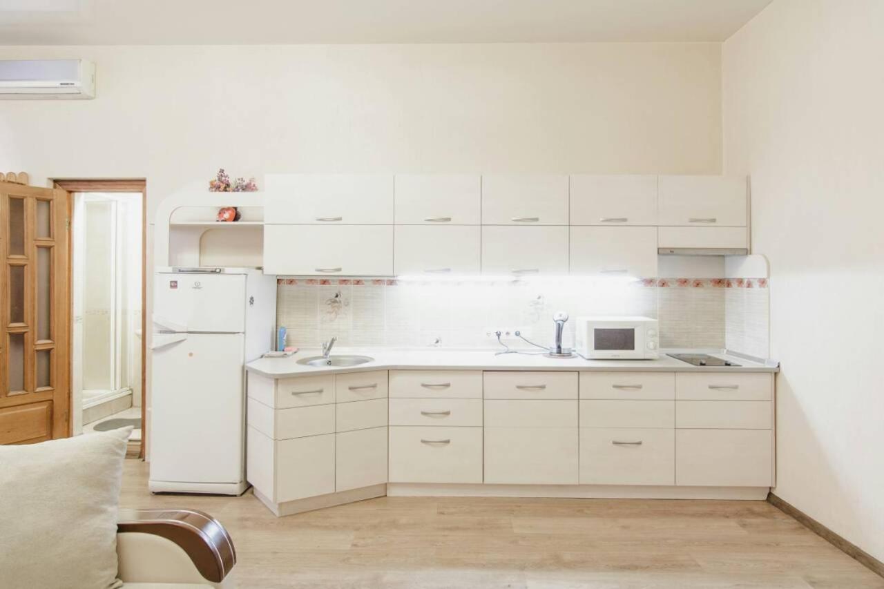 Deribas Apartments Odessa Eksteriør bilde